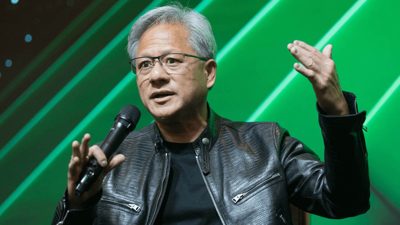 Nvidia CEO'su Jensen Huang, yapay zeka için yeni düzenlemelere ihtiyaç olmadığını savundu