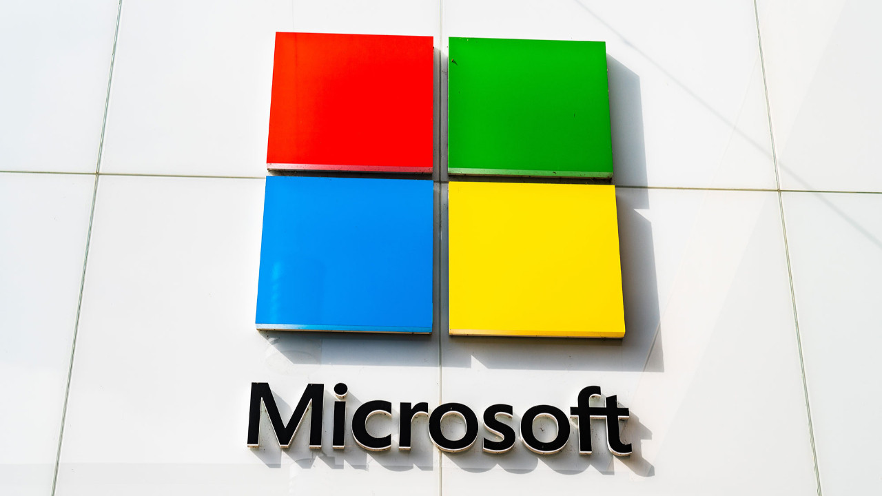 Borsa çöküşünden tarihi rekorlara: Microsoft'tan süper uygulama hamlesi