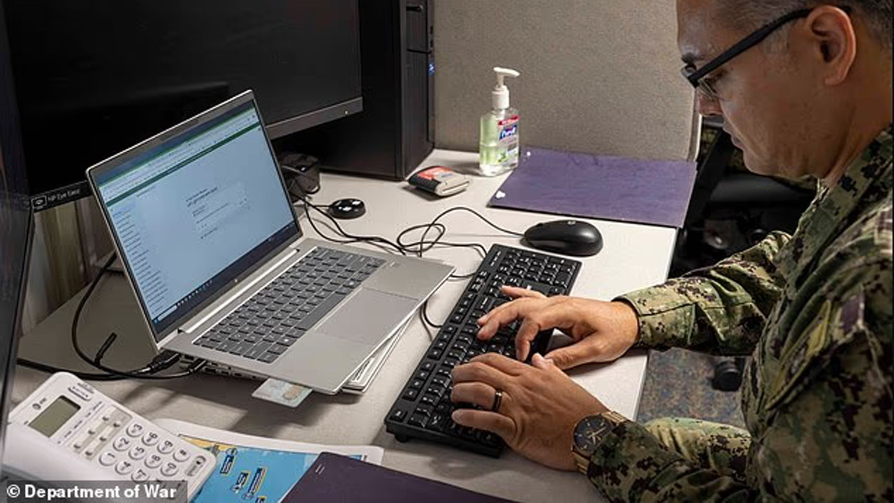 ABD ordusu resmi siteden paylaştı, ekrandaki kelime interneti ayağa kaldırdı