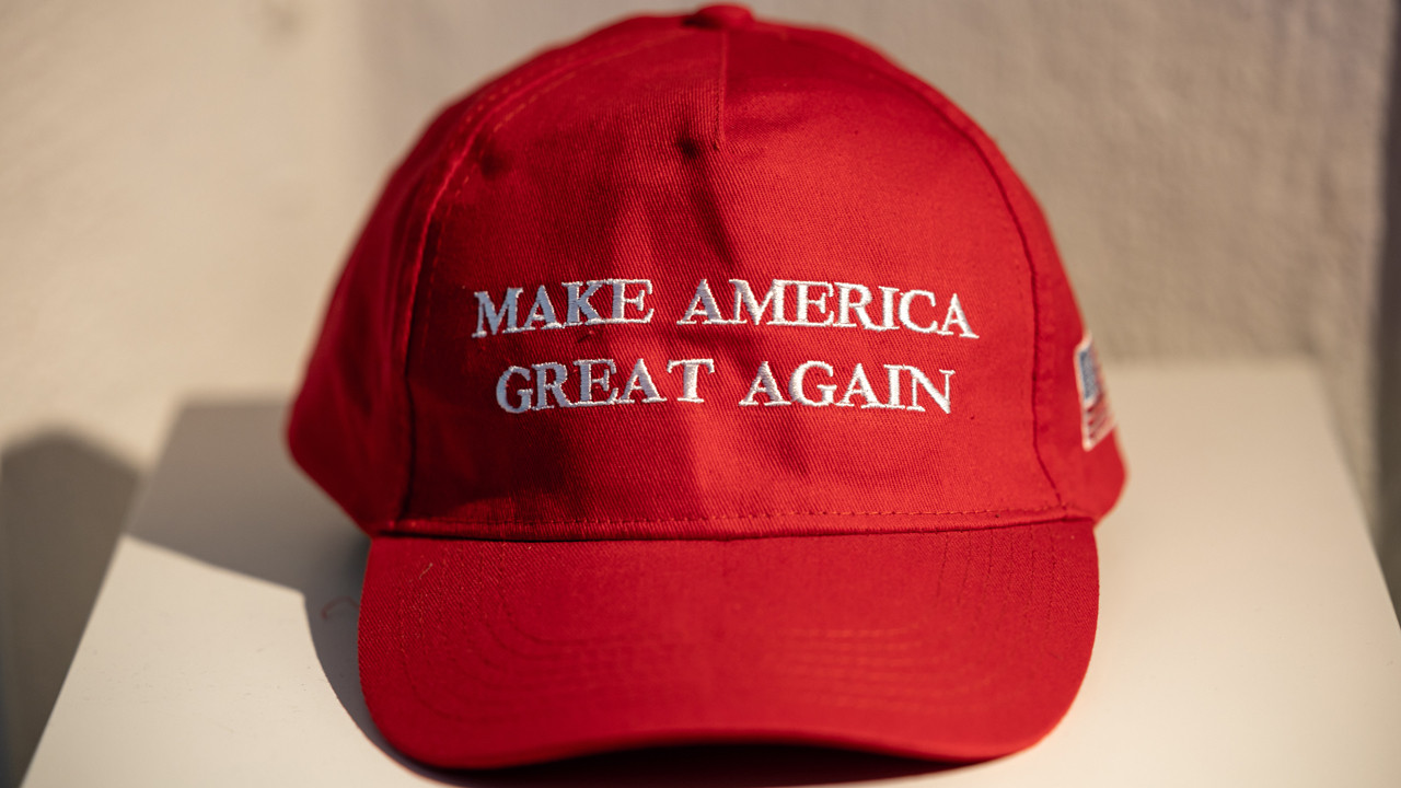 Trump şimdi de yapay zekanın adını değiştirmek istiyor